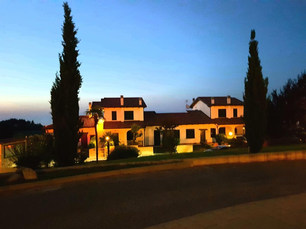 Filandari Borgo Nicoletta Case Per Le Vacanze מראה חיצוני תמונה